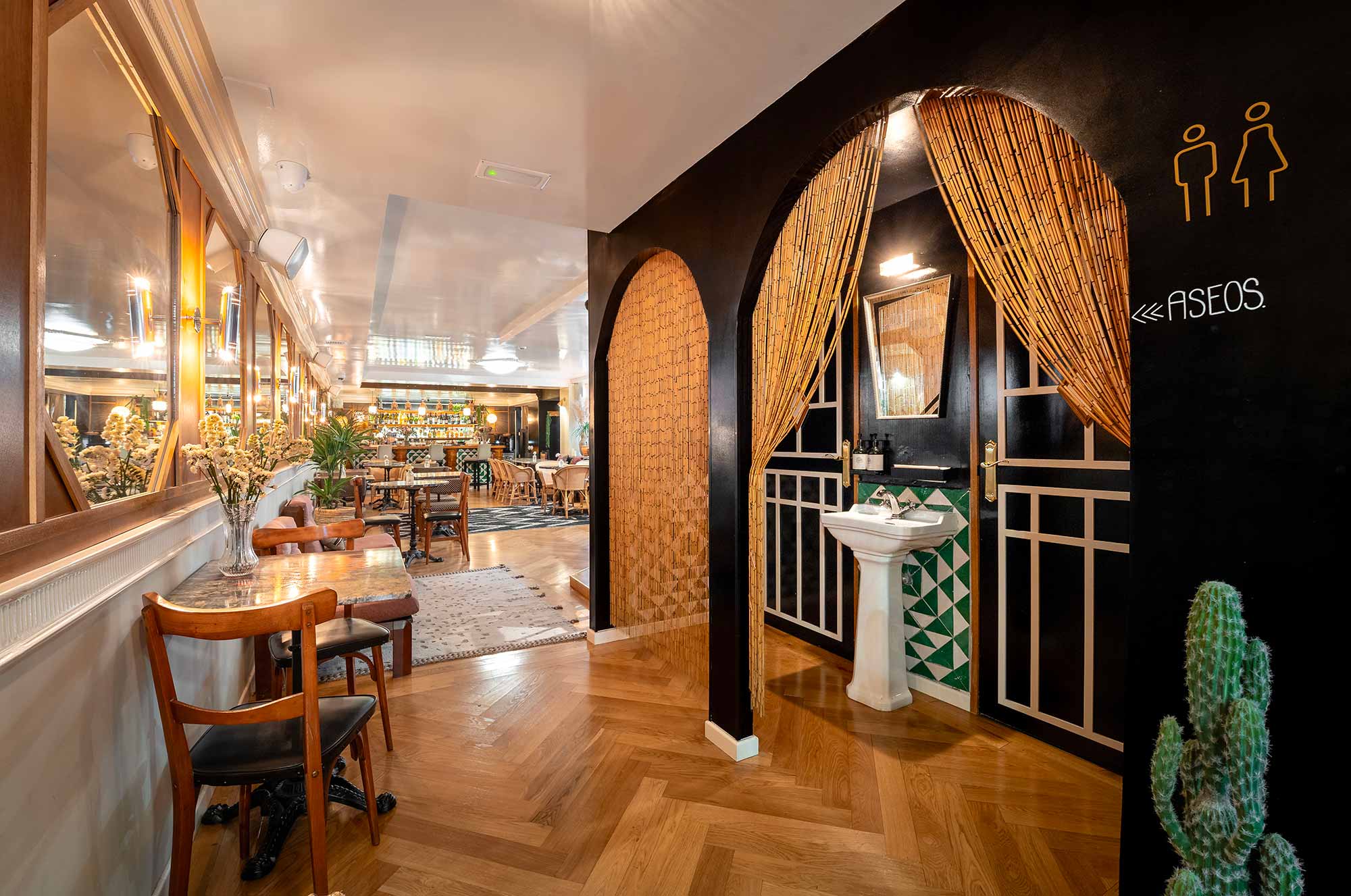 hotel-du-temps-restaurant-salle-ambiance
